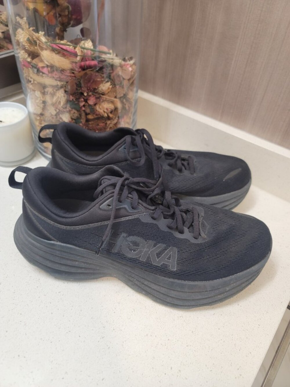 Hoka One One Bondi 8 Black Athletic Running Shoes Sneakers Men's Size 11 2E - Picture 5 of 8